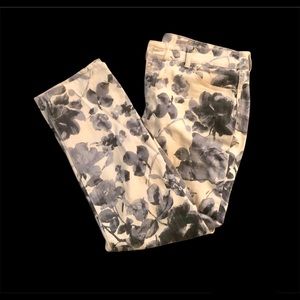 Chico’s So Slimming Size 1 Regular Jeans